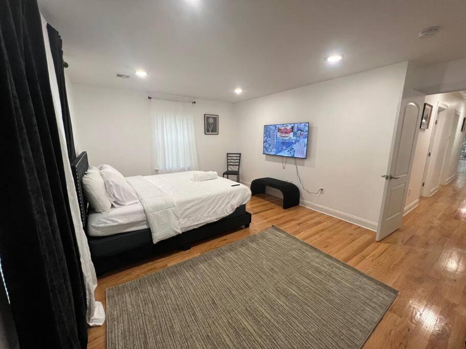 Holiday home Exuberant 3king 6 Mins Ewr/ Nyc *