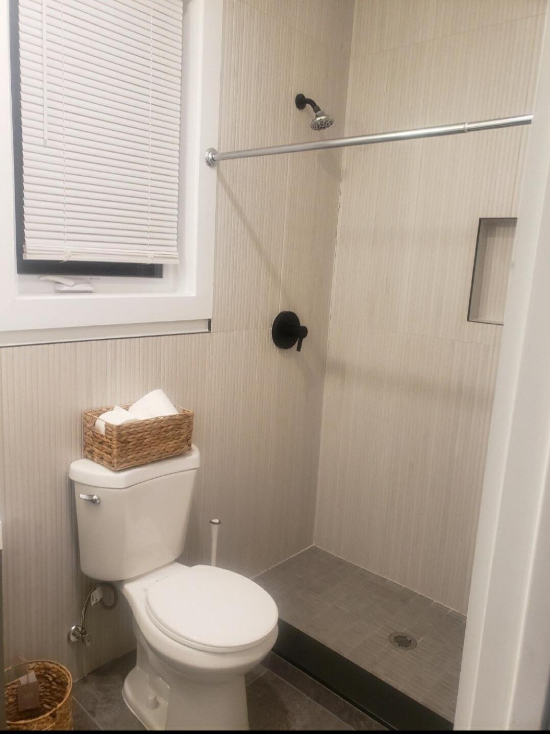 Comfy 3 Bedroom House Apartment Newark