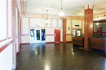 Riviera Hotel Newark