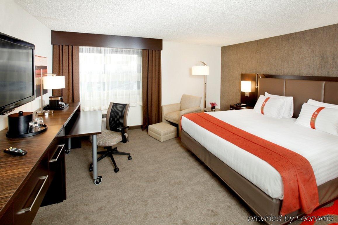 Hotel Hampton Airport