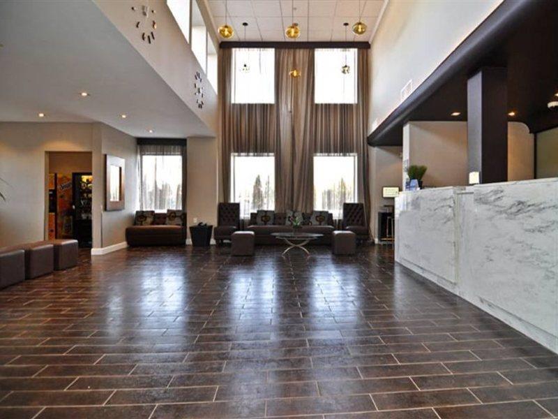 Hotel Western Airport West 3*
