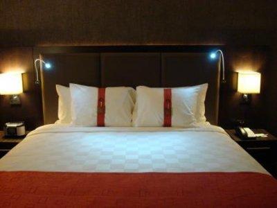 Hampton Airport Hotel 3*