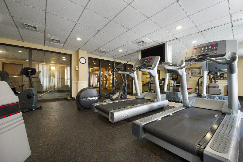 Wyndham Garden Airport Hotel 3*
