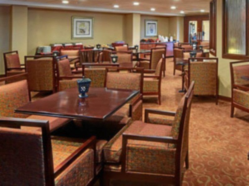 Wyndham Garden Airport 3* Newark