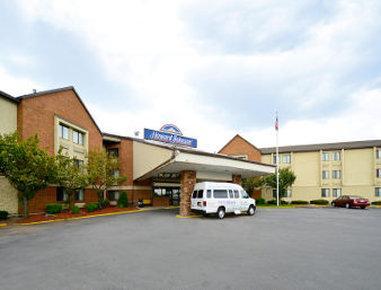 Howard Johnson By Wyndham Airport Newark