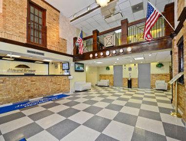Howard Johnson By Wyndham Airport 2*