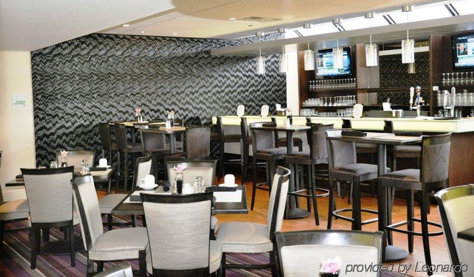 Hotel Hampton Airport