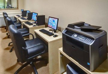 Hotel Wyndham Garden Airport Newark