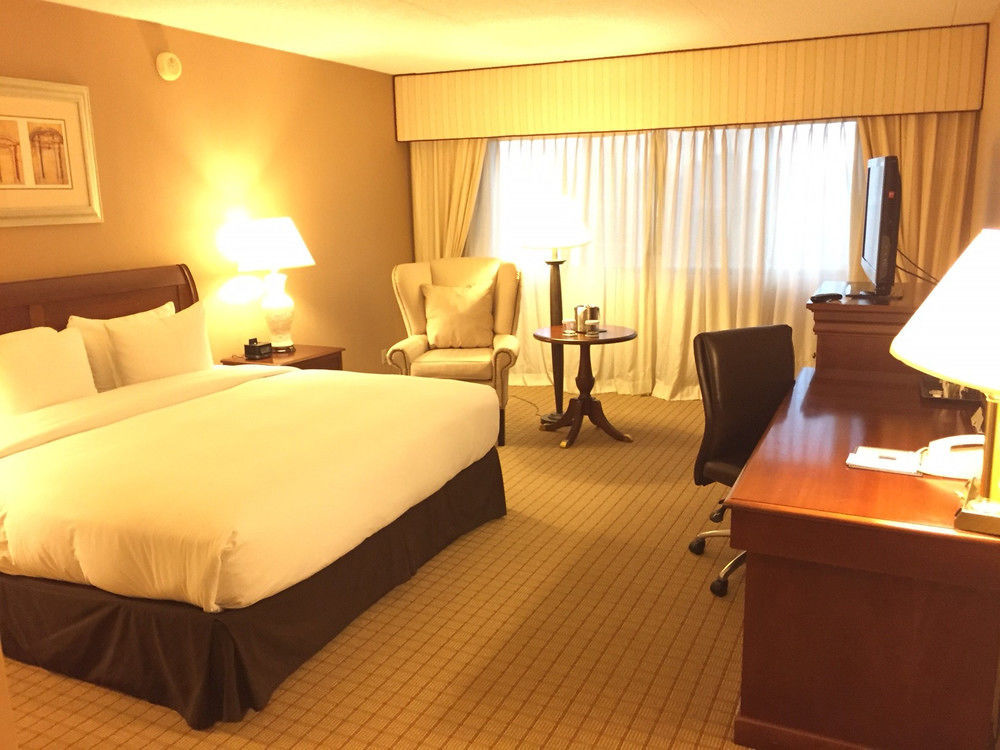 Doubletree By Hilton Airport Hotel Newark