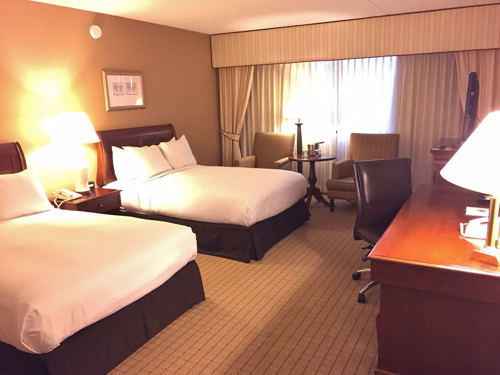 Doubletree By Hilton Airport Newark
