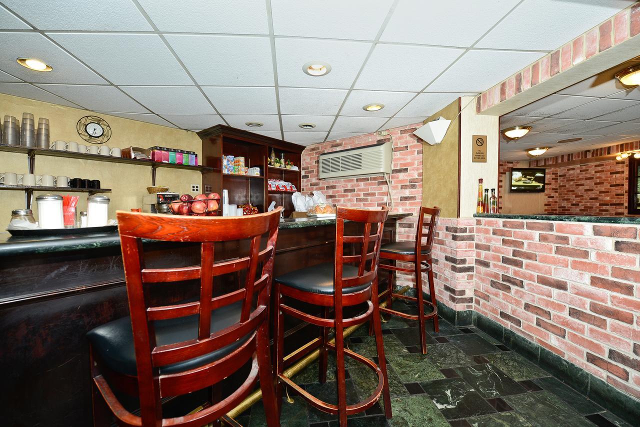 Howard Johnson By Wyndham Airport Newark