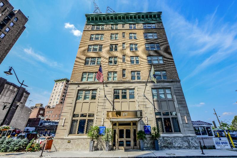 Hotel Tryp By Wyndham Downtown