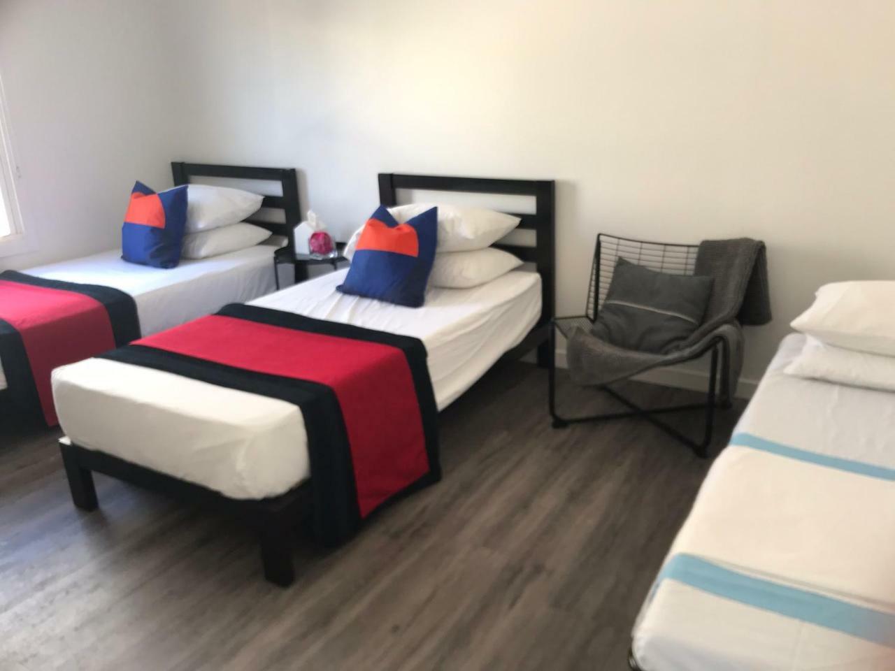 Modern Ironbound With Kitchen-fasttraintonyc-onestoptoairport