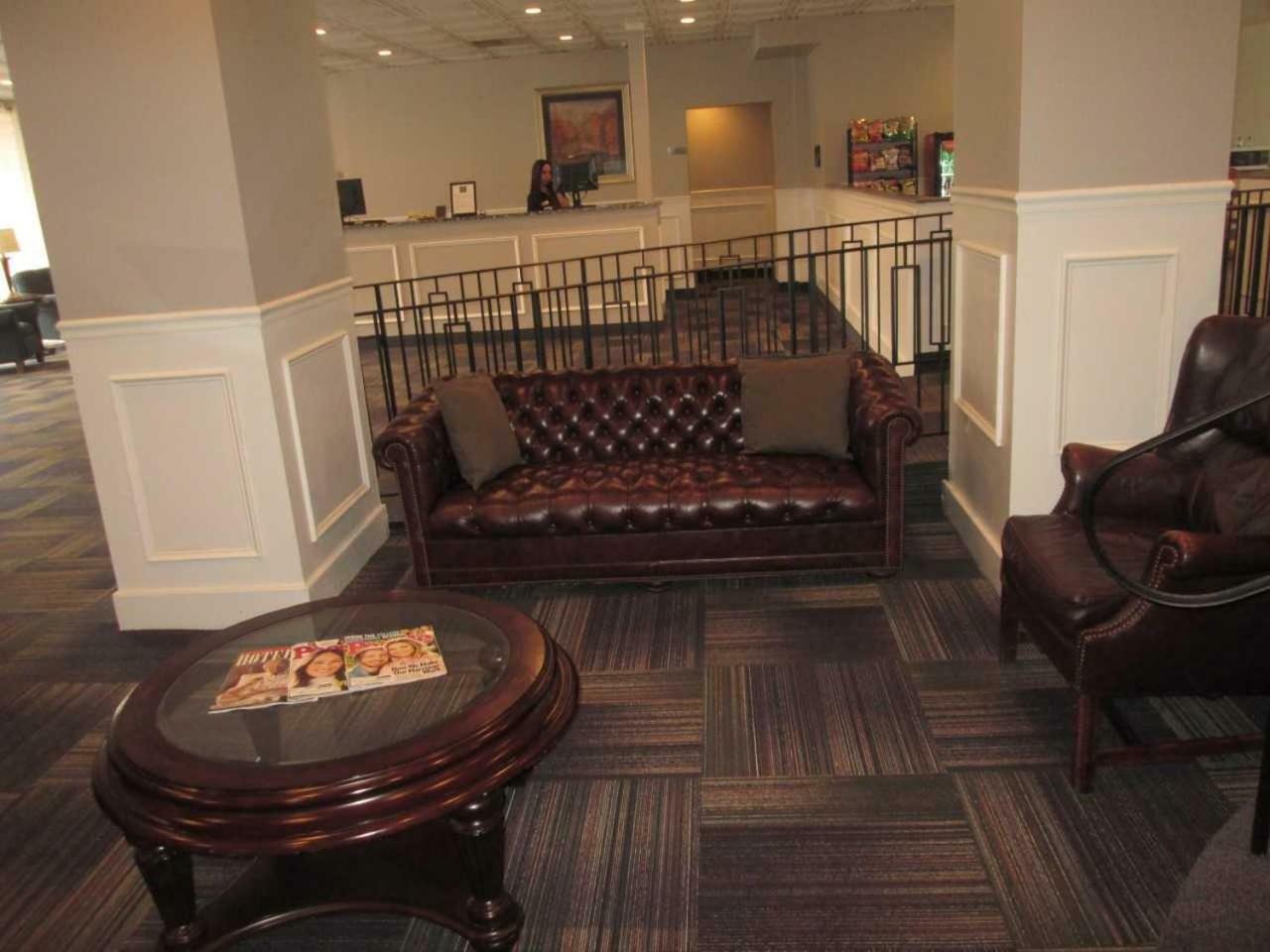 The Avenue Hotel Newark