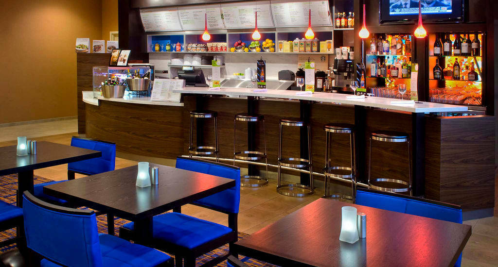 Courtyard By Marriott Downtown 3* Newark
