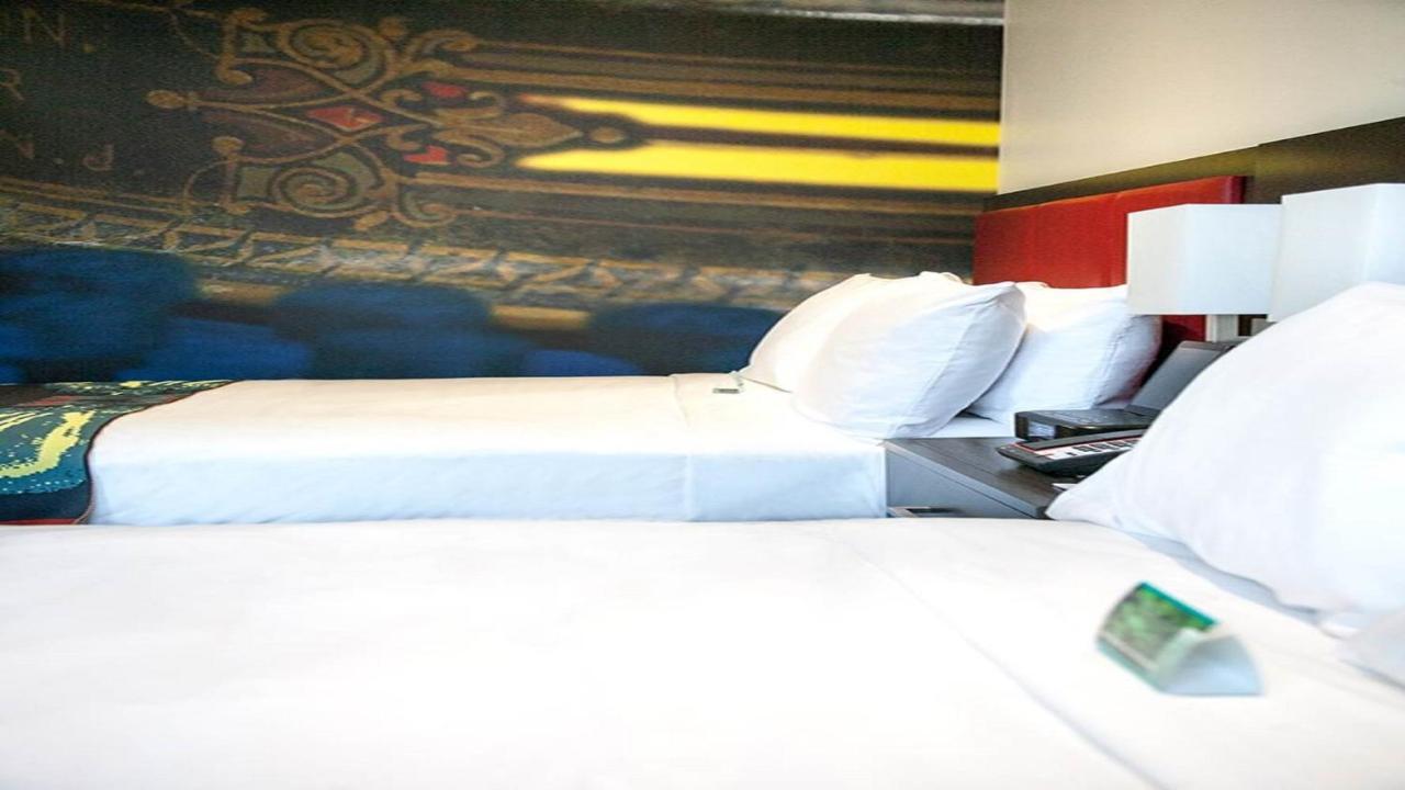 Hotel Indigo Downtown 4*