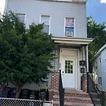 Lovely Private Rm In Newark 3 Min From Ironbound