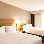 Hampton Inn & Suites By Hilton- Newark Airport Elizabeth