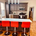 Ooohlala! 2 Beds And 2 Full Baths W/Free Parking