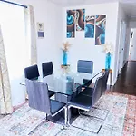 Beautifully Designed & Spacious Apartment In Newark 10Mins From Ewr Airport, Close To Nyc And Beth Israel Hospital