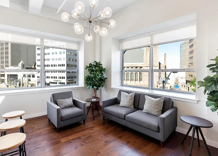 Kislak 407 Stunning 2Br Corner Apt Retreat Above The City
