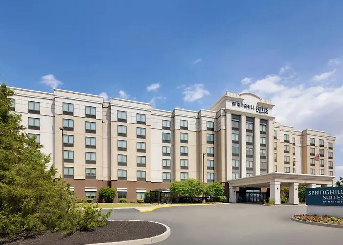 Springhill Suites By Marriott Newark International Airport