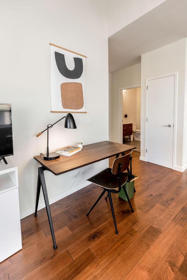 Apartment Kislak 407 Stunning 2br Corner Retreat Above The