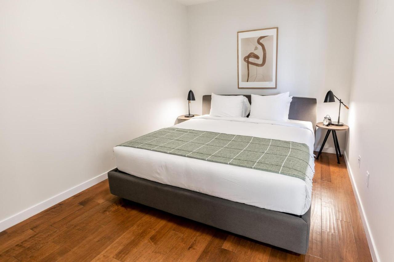 Kislak 407 Stunning 2br Corner Retreat Above The