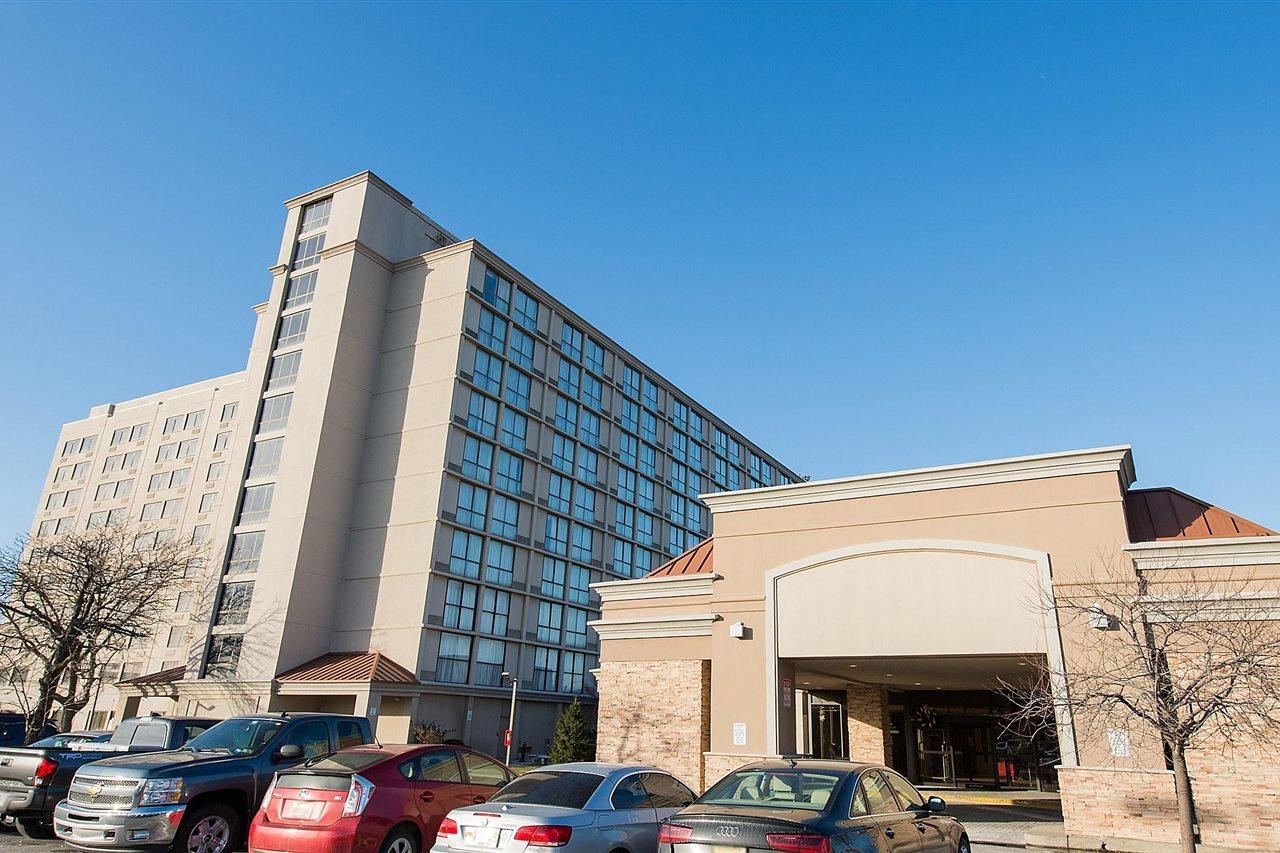 International Airport Hotel