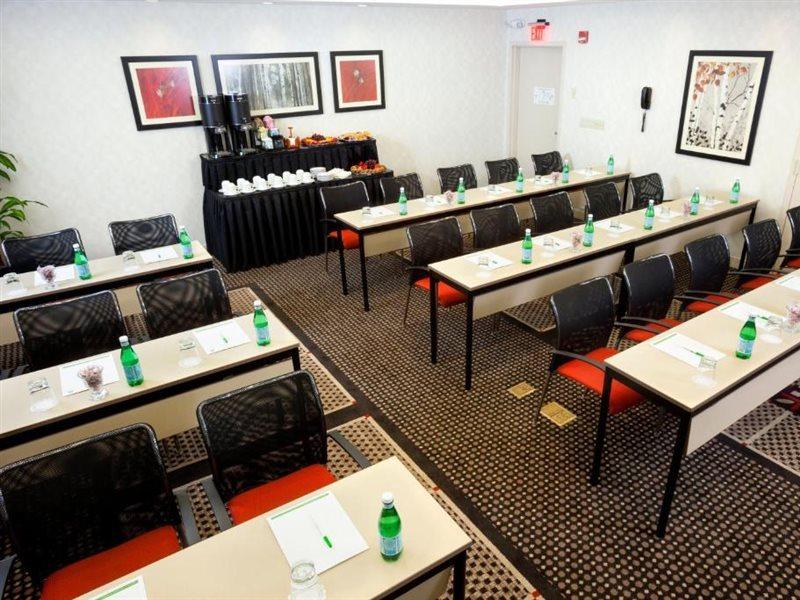 Hampton Airport Hotel Newark