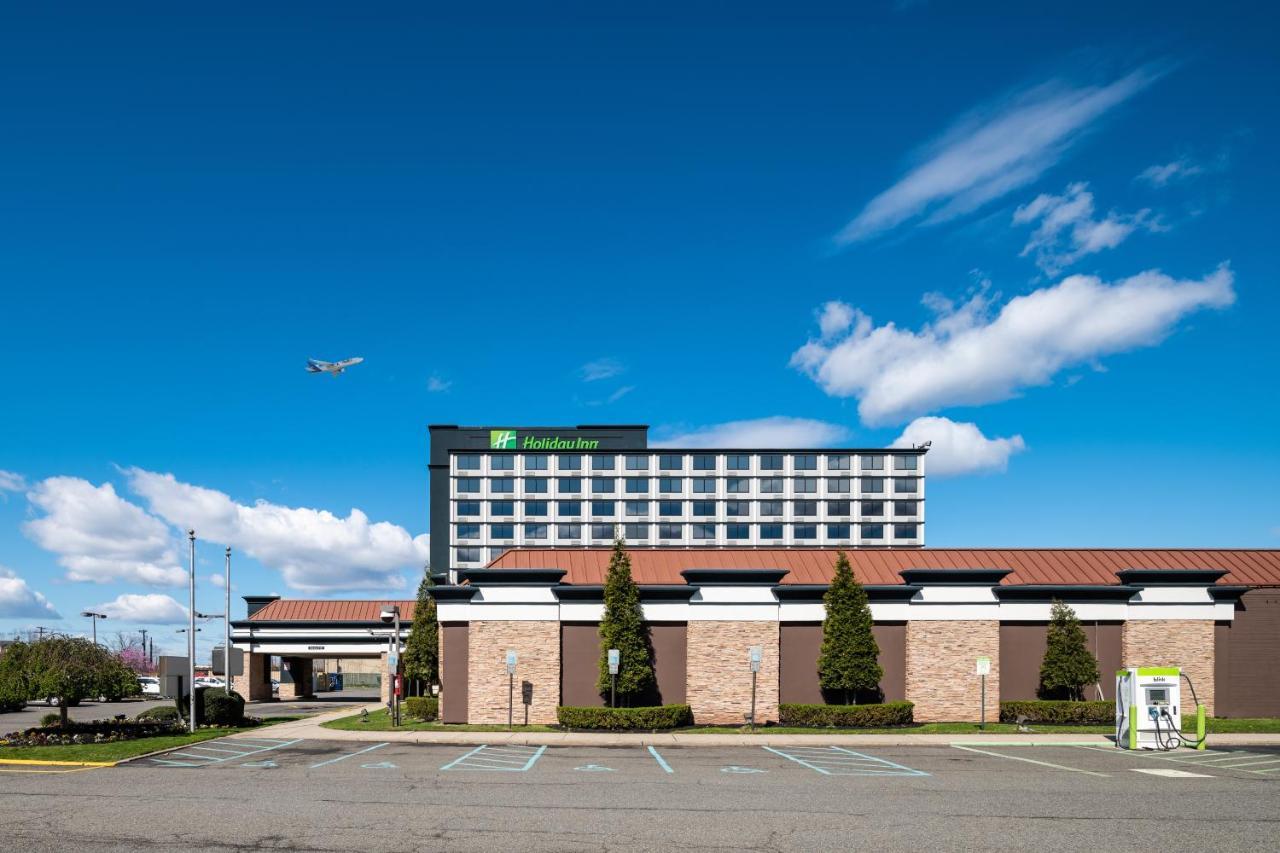 International Airport Hotel 3*