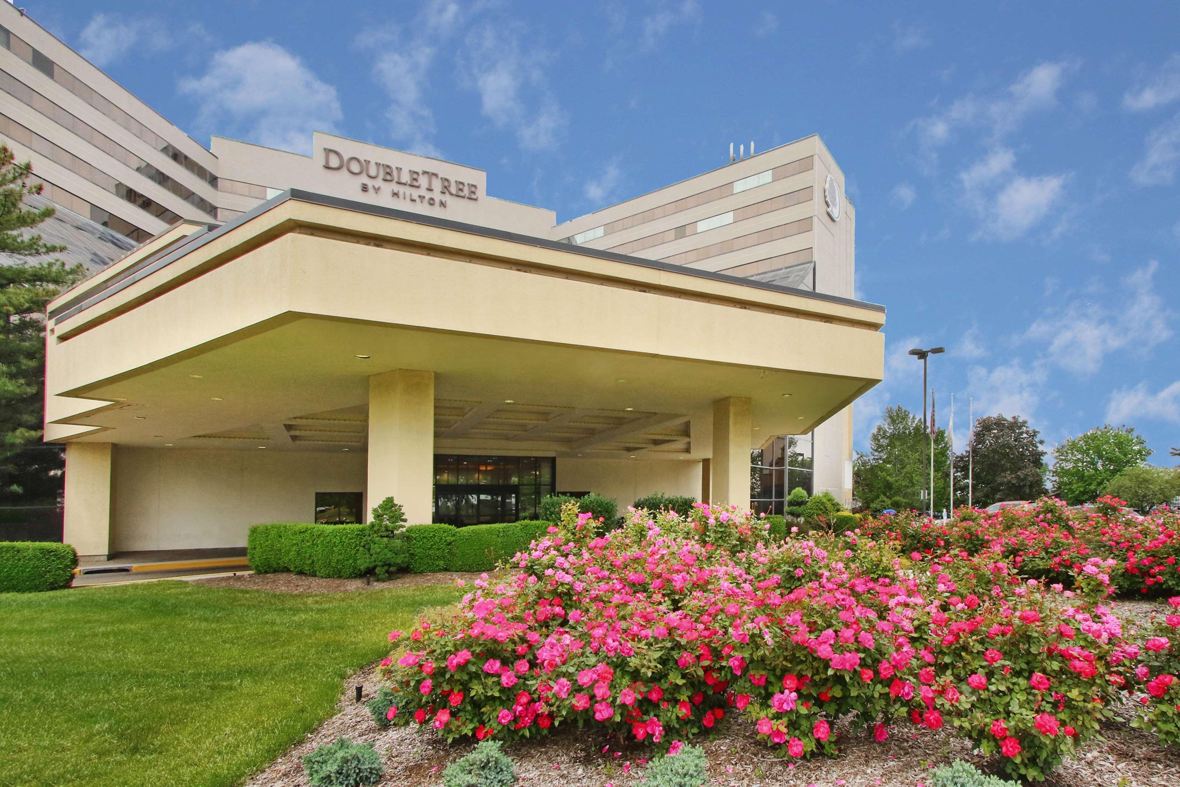Doubletree By Hilton Airport