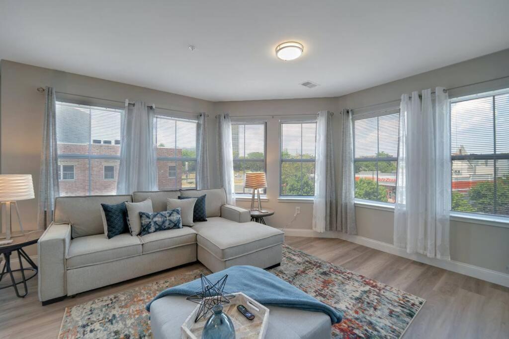 Apartment Beautiful 2br Apt/ewr Airport/king /free Parking Newark