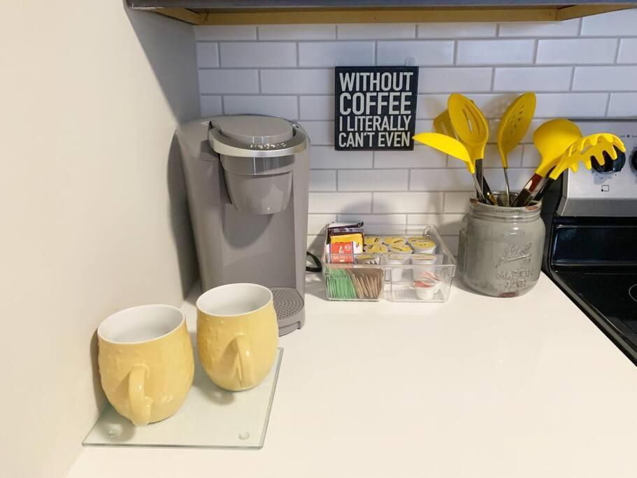 Beautiful 2br Apt/ewr Airport/king /free Parking Newark