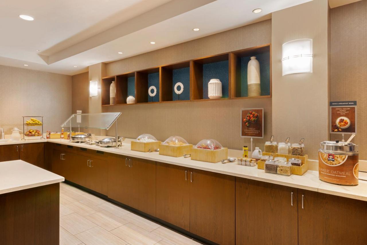 Springhill By Marriott International Airport Hotel