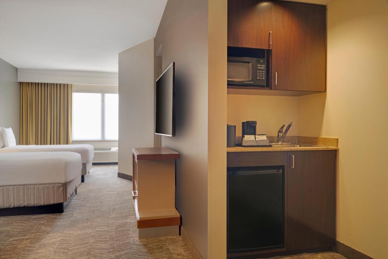 Springhill By Marriott International Airport Hotel 3*
