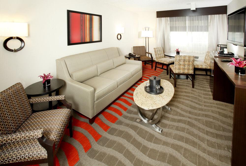 Hotel Hampton Airport