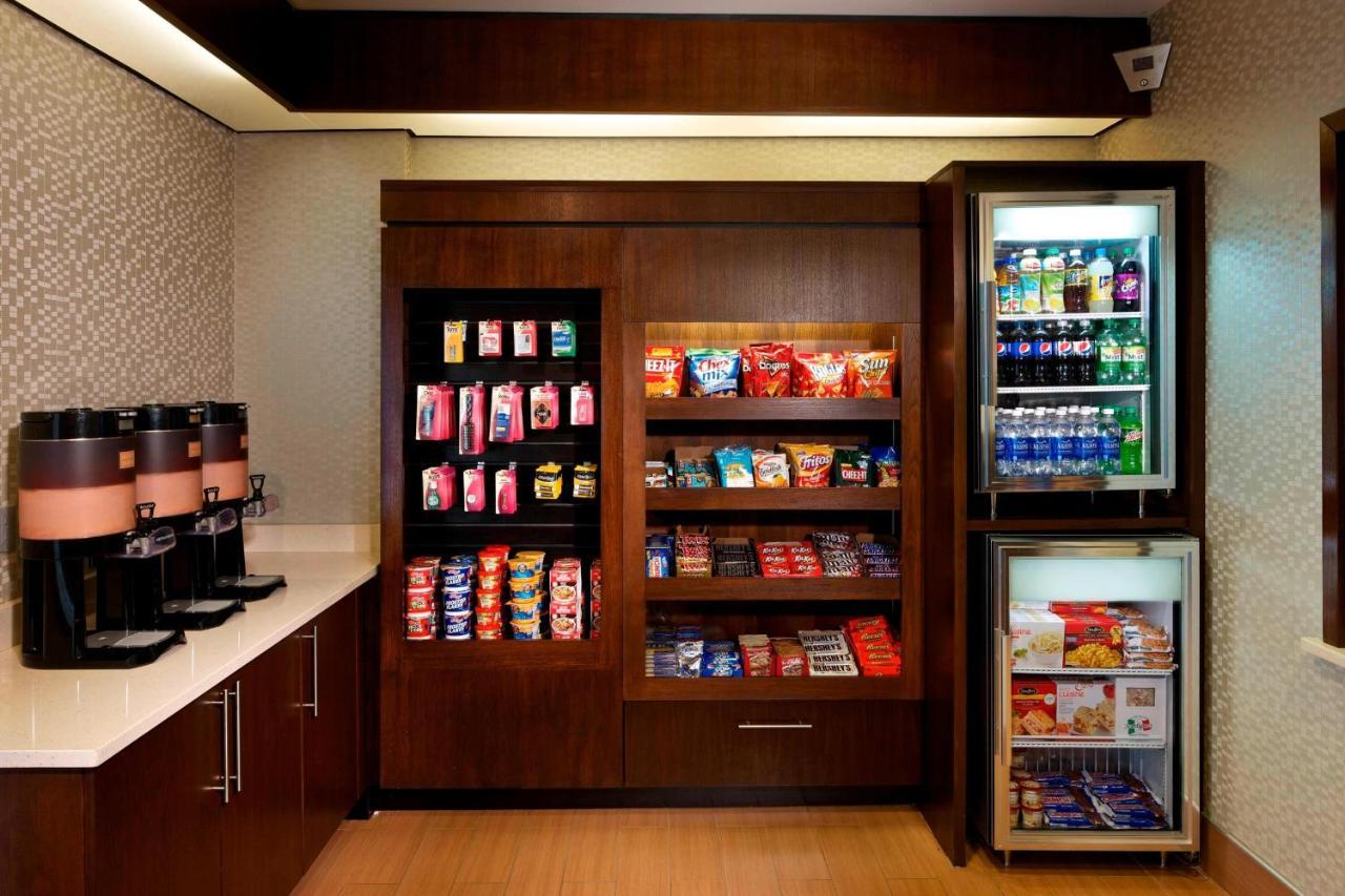 Hotel Springhill By Marriott International Airport