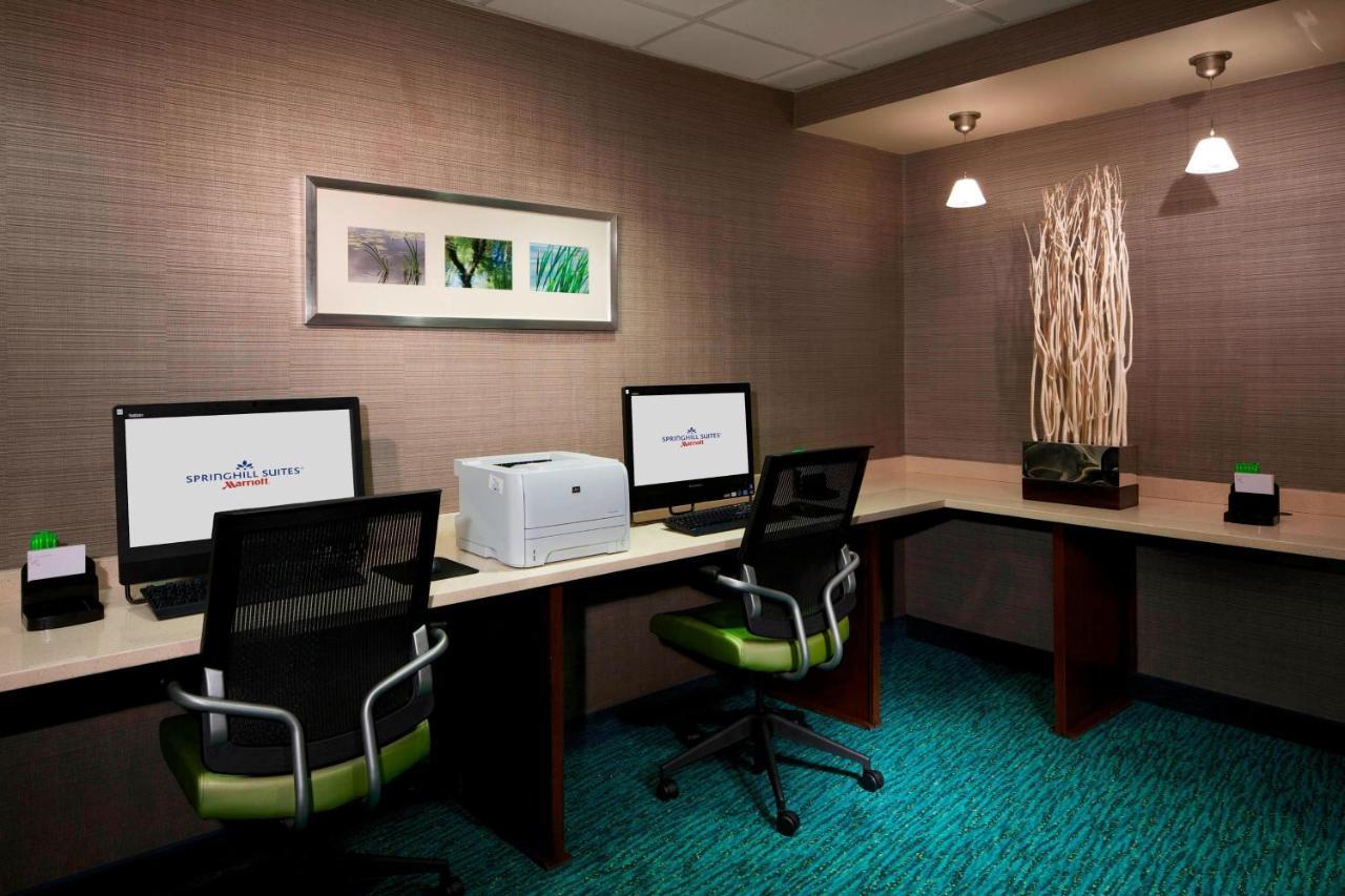 Springhill By Marriott International Airport Hotel 3*