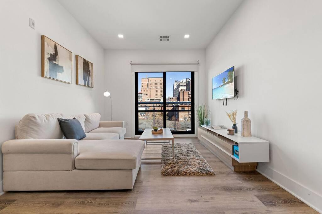 Entire Apt/2bd 2bth/amer. Dream Mall/nyc/ewr Airpt Apartment