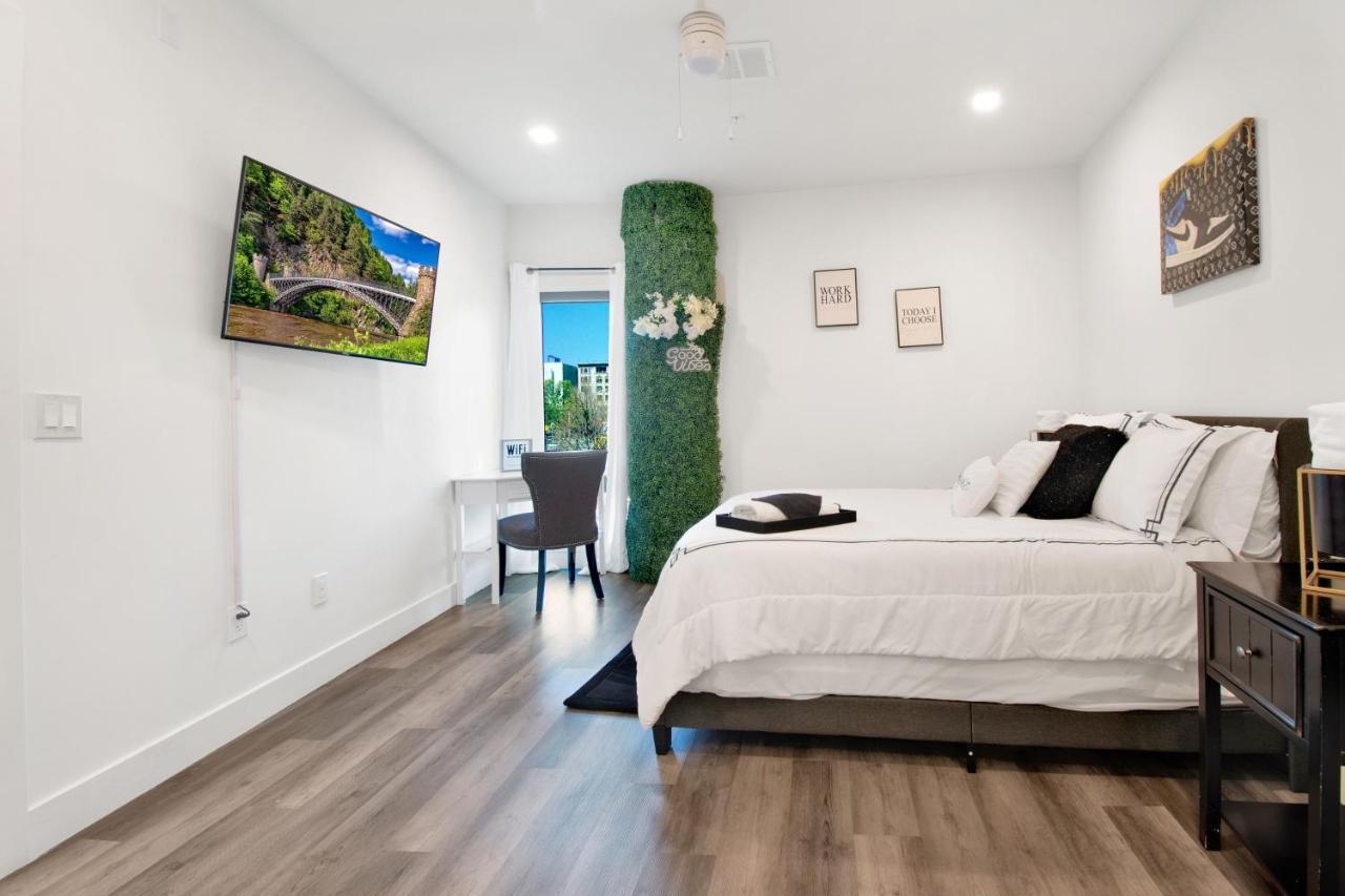 Nest Away 2 Queen Near Ewr-penn- Free Parking