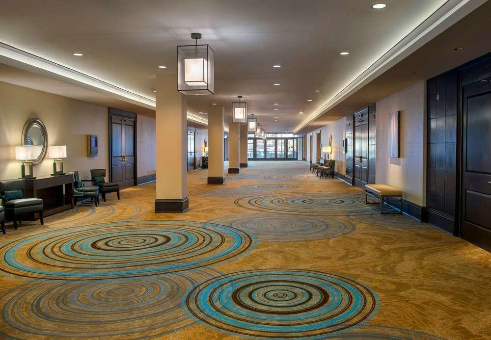 Liberty International Airport Marriott Hotel 3*
