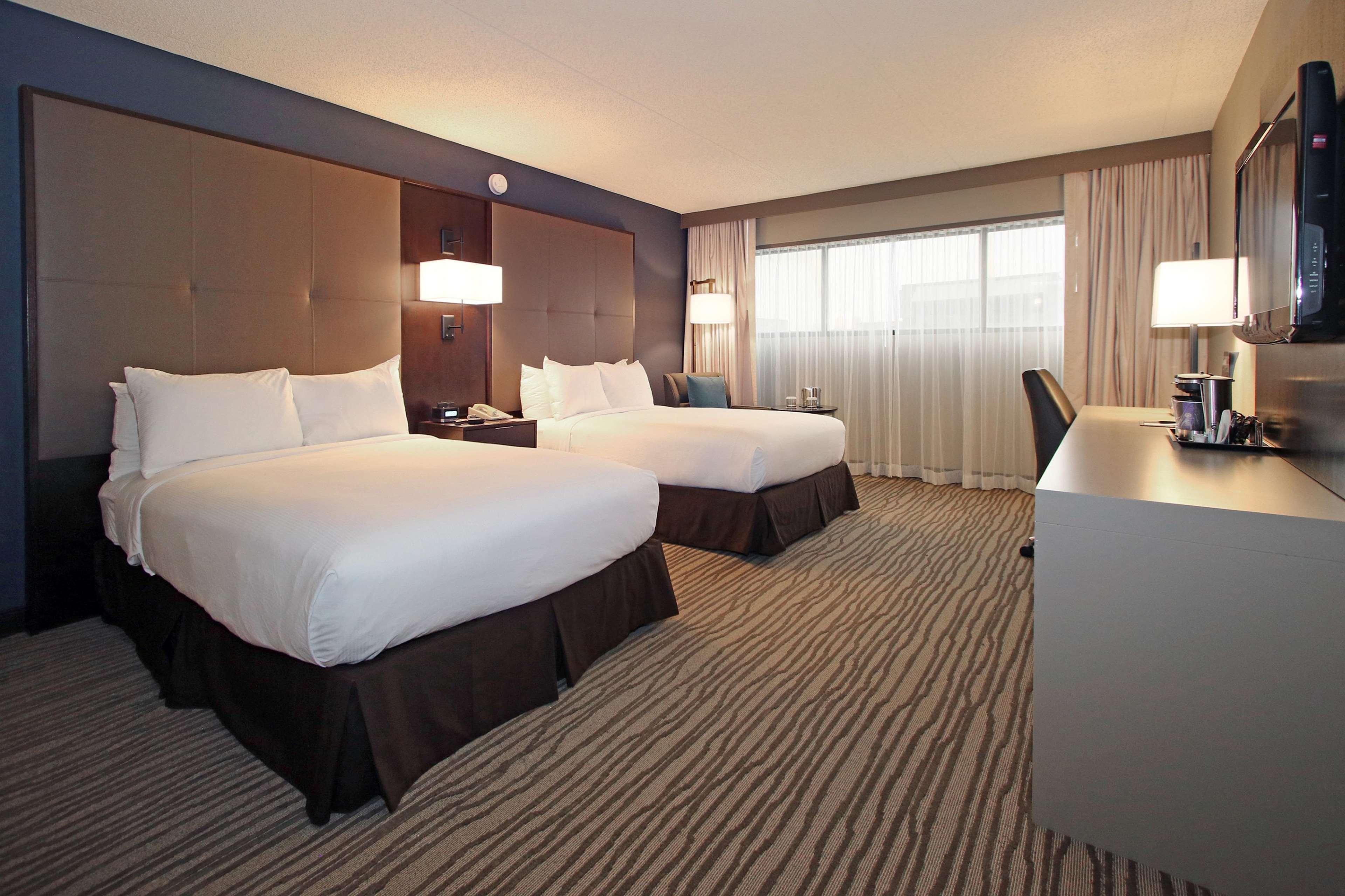 Hotel Doubletree By Hilton Airport