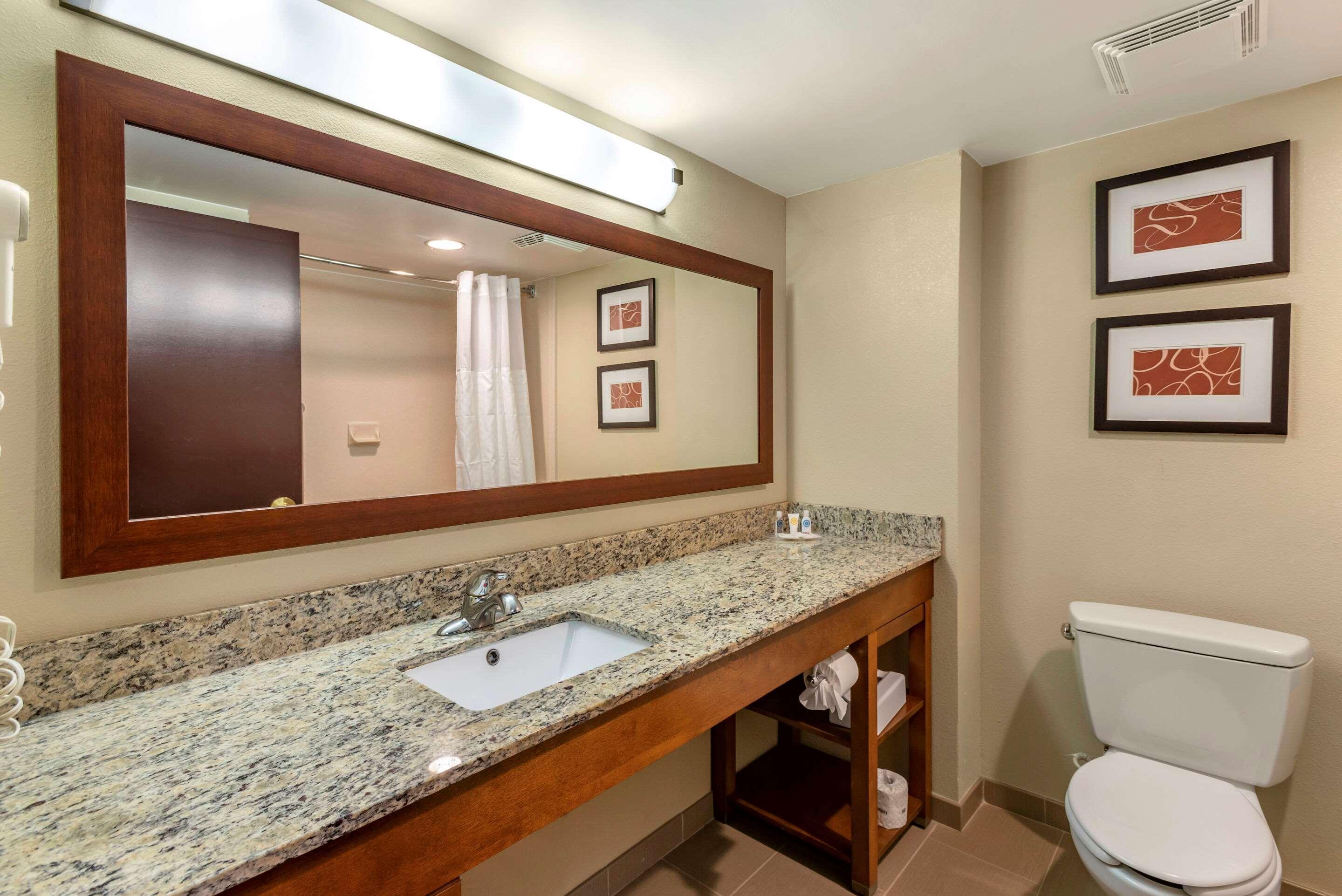 Comfort - Harrison Hotel Newark