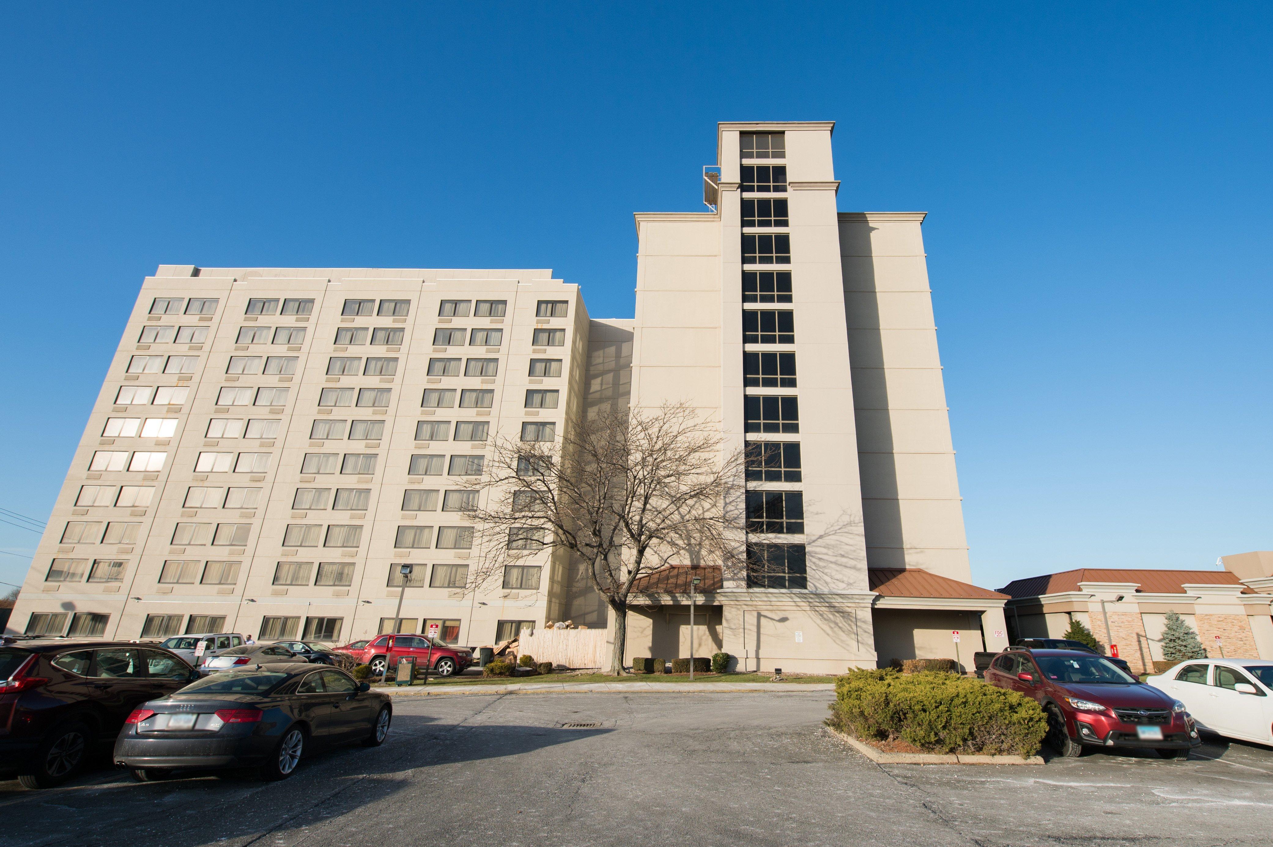 International Airport Hotel 3*