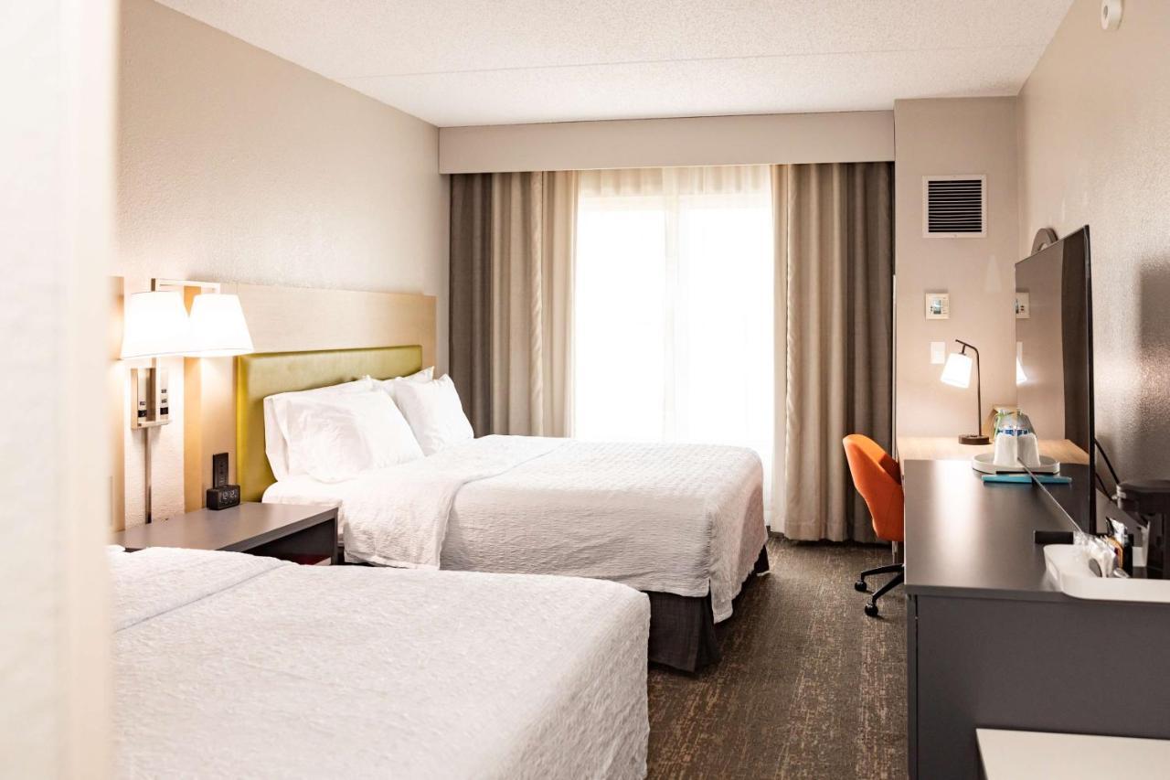 Hotel Hampton & By Hilton- Airport Elizabeth
