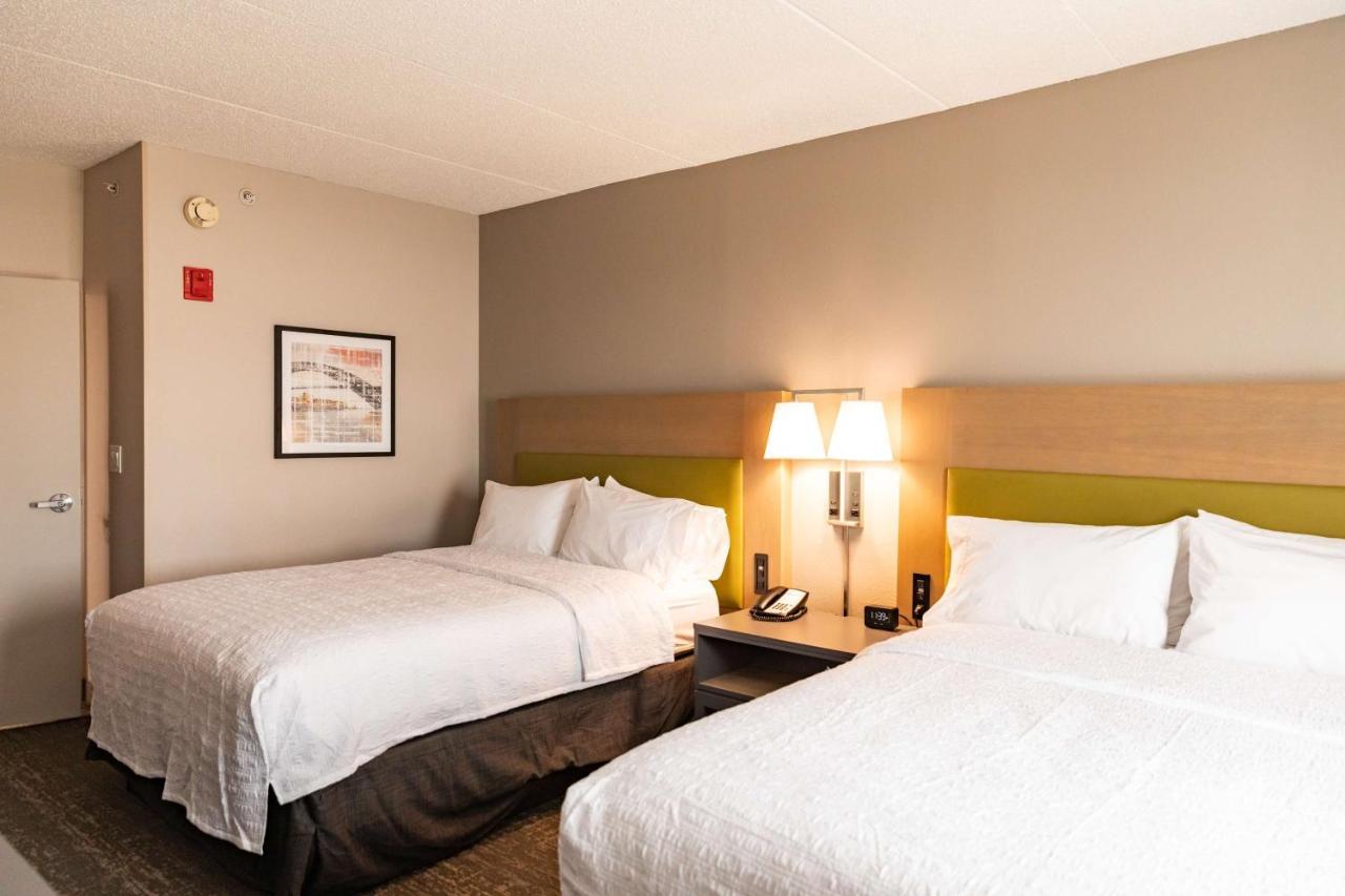 Hotel Hampton & By Hilton- Airport Elizabeth 3*