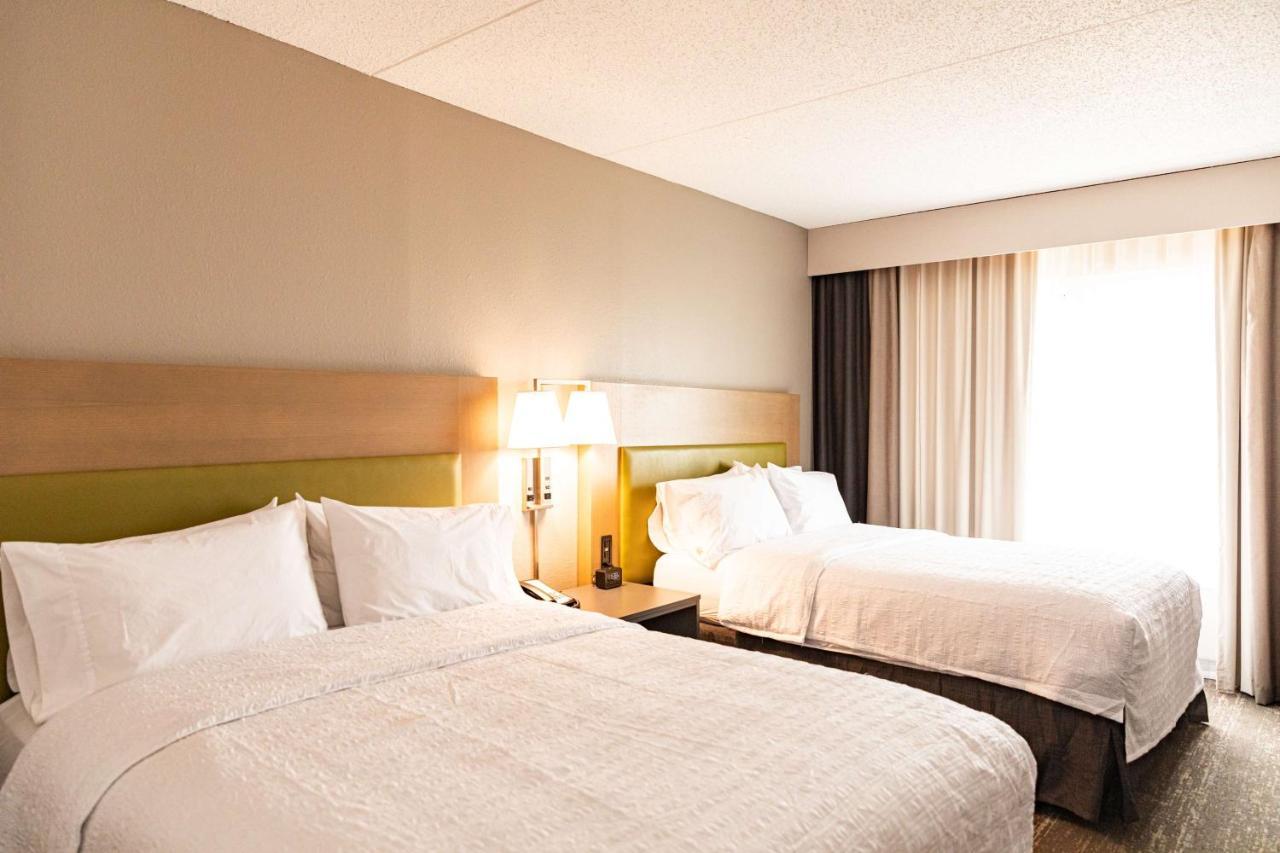 Hampton & By Hilton- Airport Elizabeth 3*