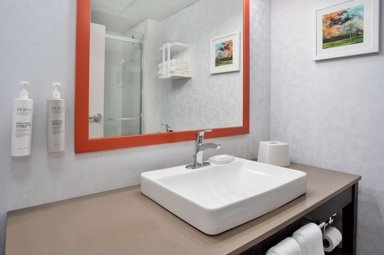 Hotel Hampton & By Hilton- Airport Elizabeth 3*
