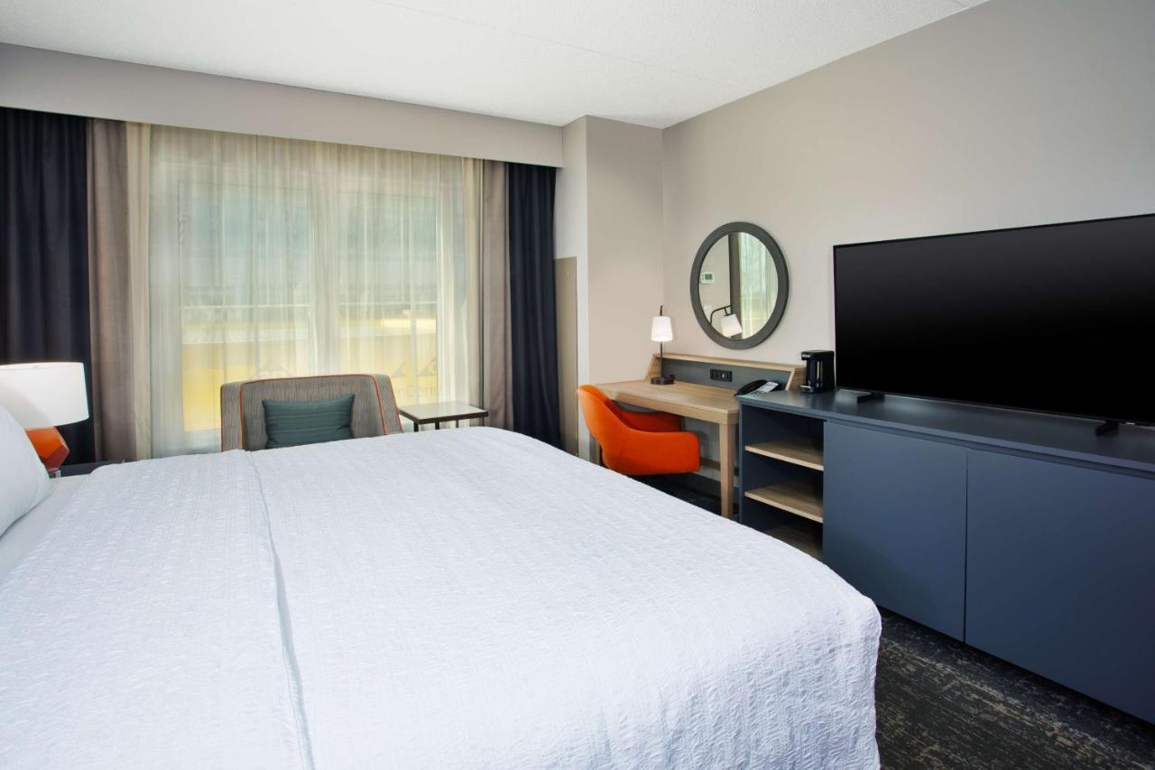 Hampton & By Hilton- Airport Elizabeth